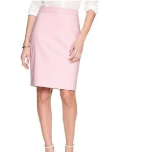 New Banana Republic Factory light pink pencil skirt, Size 4